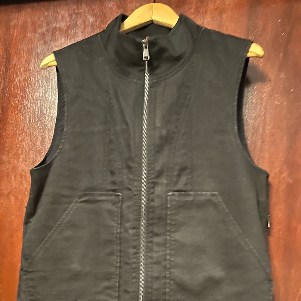 Men’s ONS Black Vest